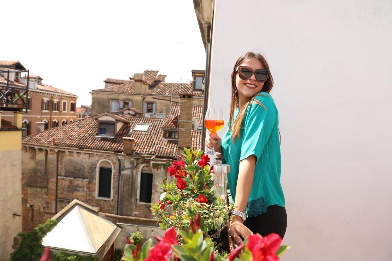 Elegant Terrace Apartment Near Piazza San Marco Last Floor No Lift Venice Luaran gambar