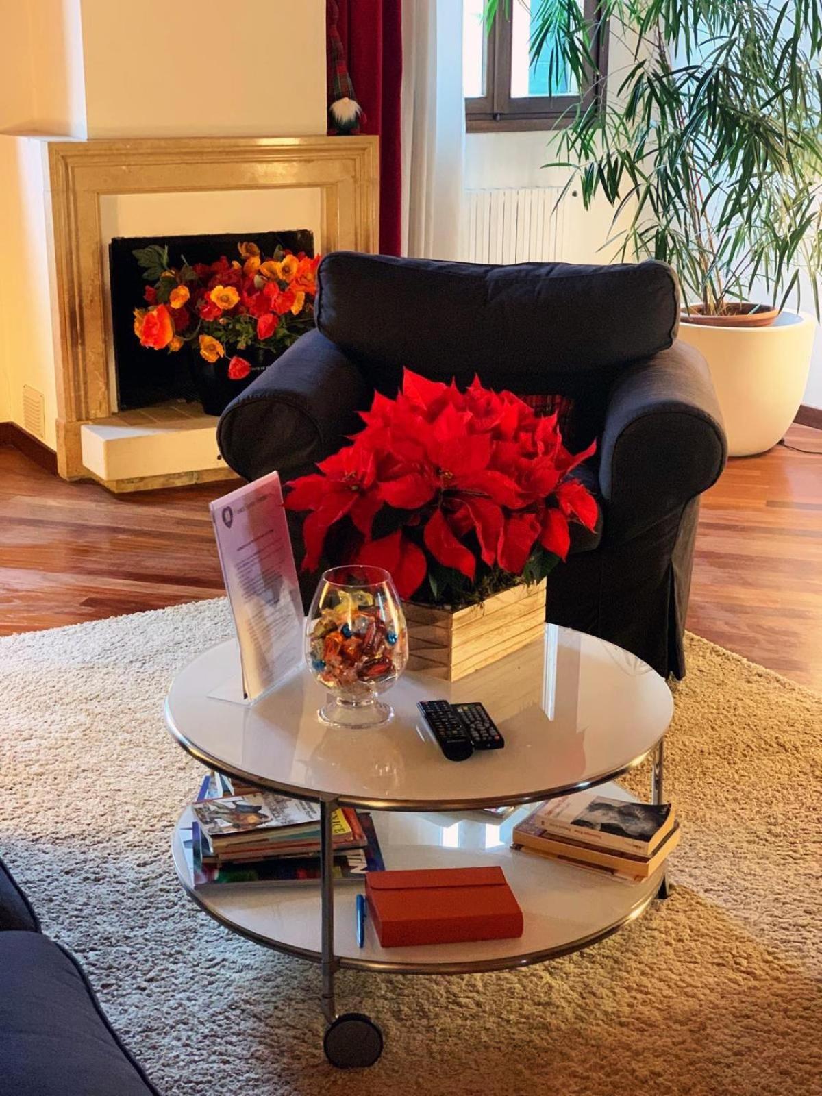 Elegant Terrace Apartment Near Piazza San Marco Last Floor No Lift Venice Luaran gambar