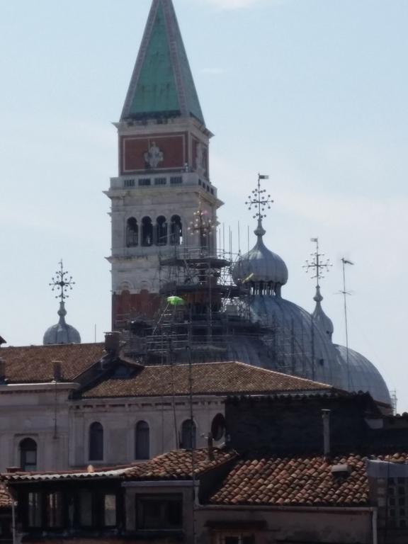 Elegant Terrace Apartment Near Piazza San Marco Last Floor No Lift Venice Luaran gambar
