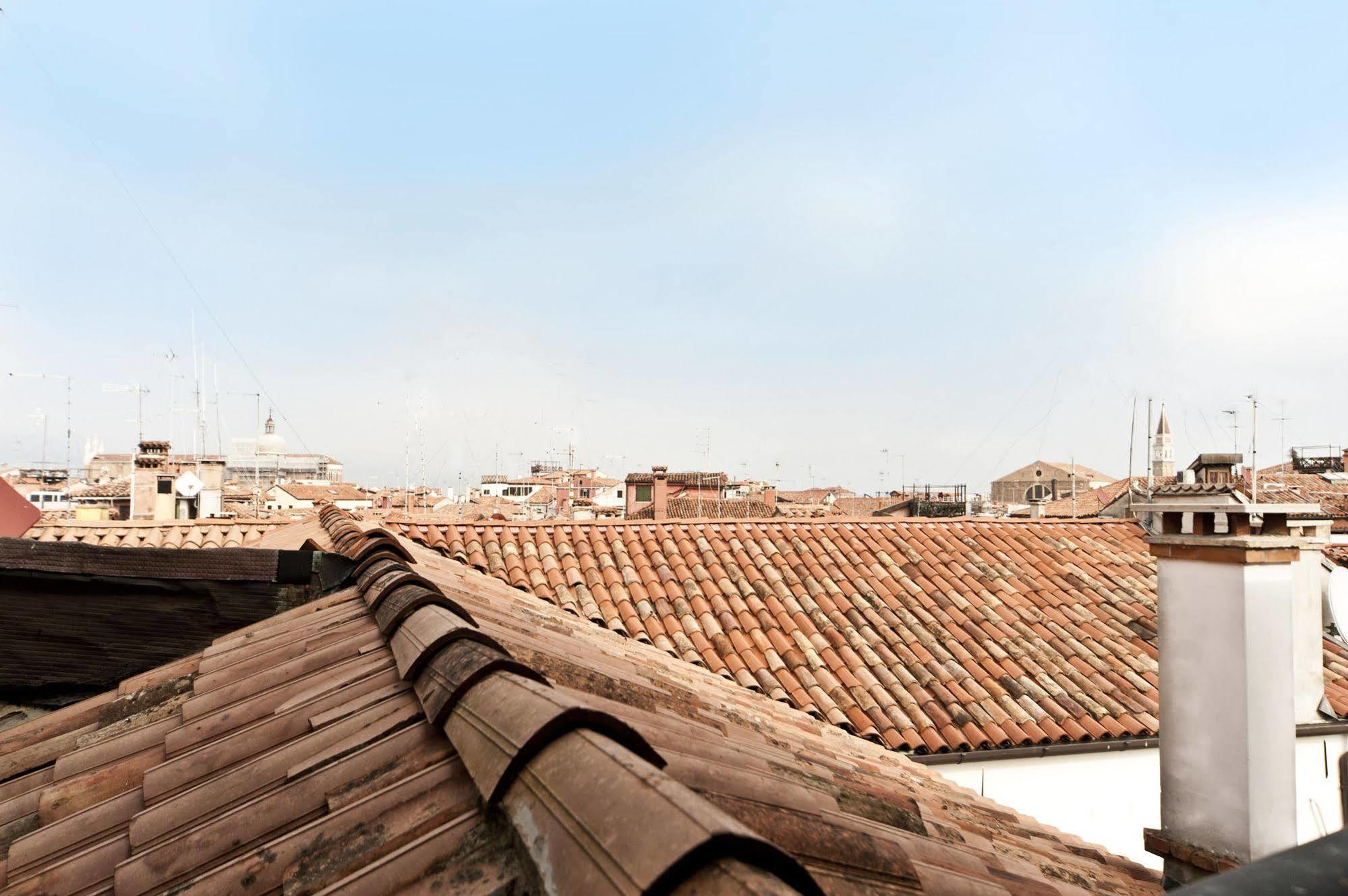 Elegant Terrace Apartment Near Piazza San Marco Last Floor No Lift Venice Luaran gambar