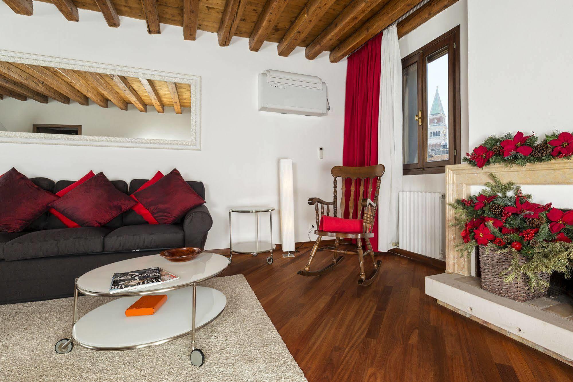 Elegant Terrace Apartment Near Piazza San Marco Last Floor No Lift Venice Luaran gambar
